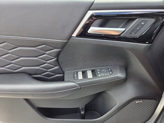 New 2026 Mitsubishi Outlander SEL FWD image 12