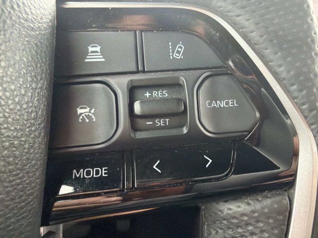 Used 2025 Toyota Tundra Platinum AWD/4WD image 25