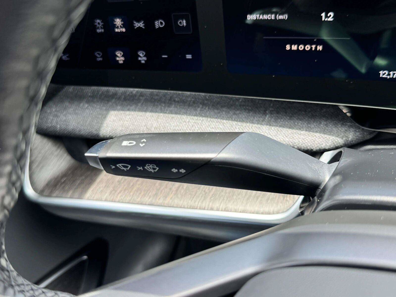 Used 2025 Lucid Air Pure RWD image 27