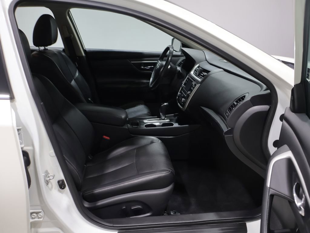 Used 2017 Nissan Altima 2.5 SL FWD image 22