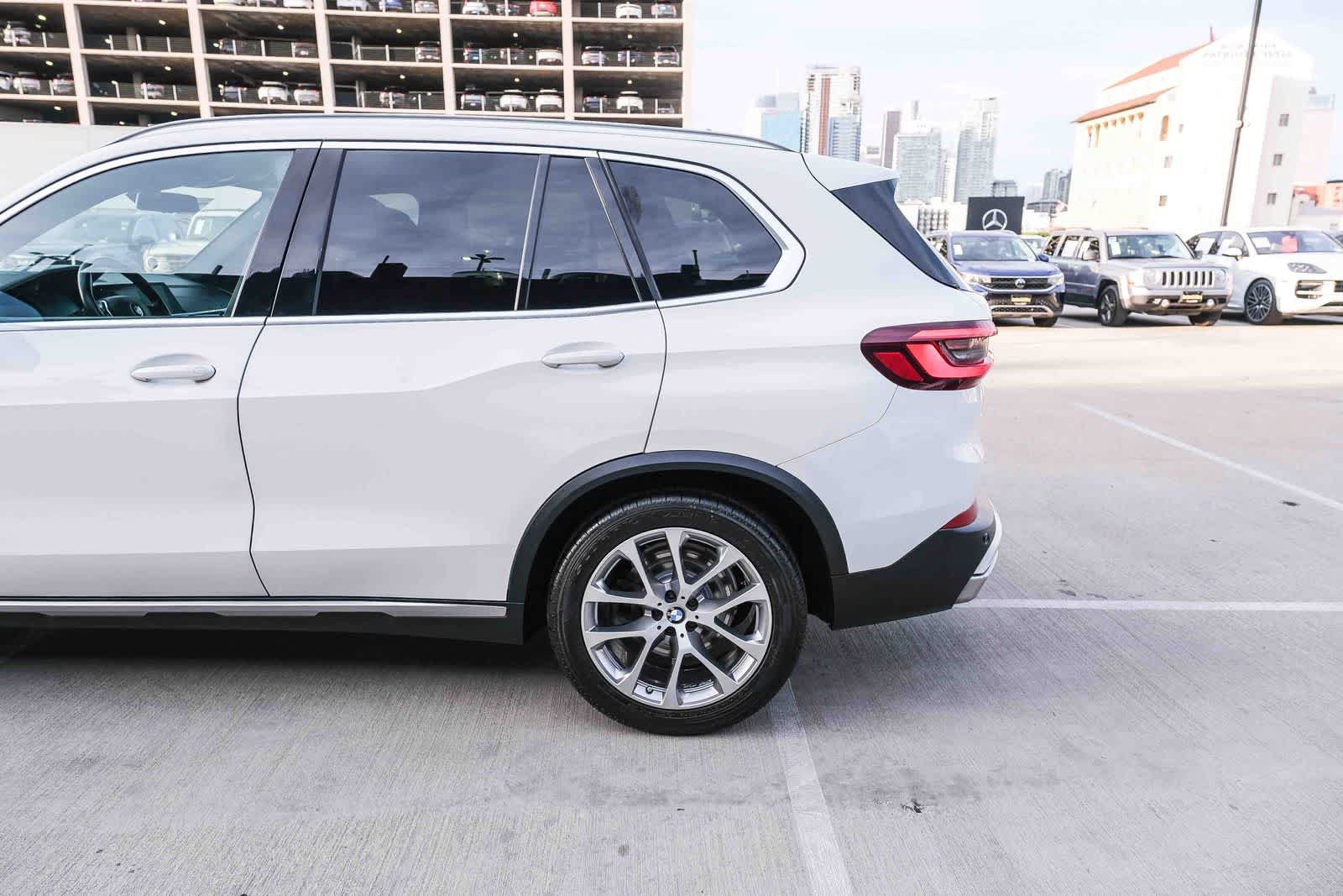 Used 2021 BMW X5 xDrive40i w/ Convenience Package AWD/4WD image 8