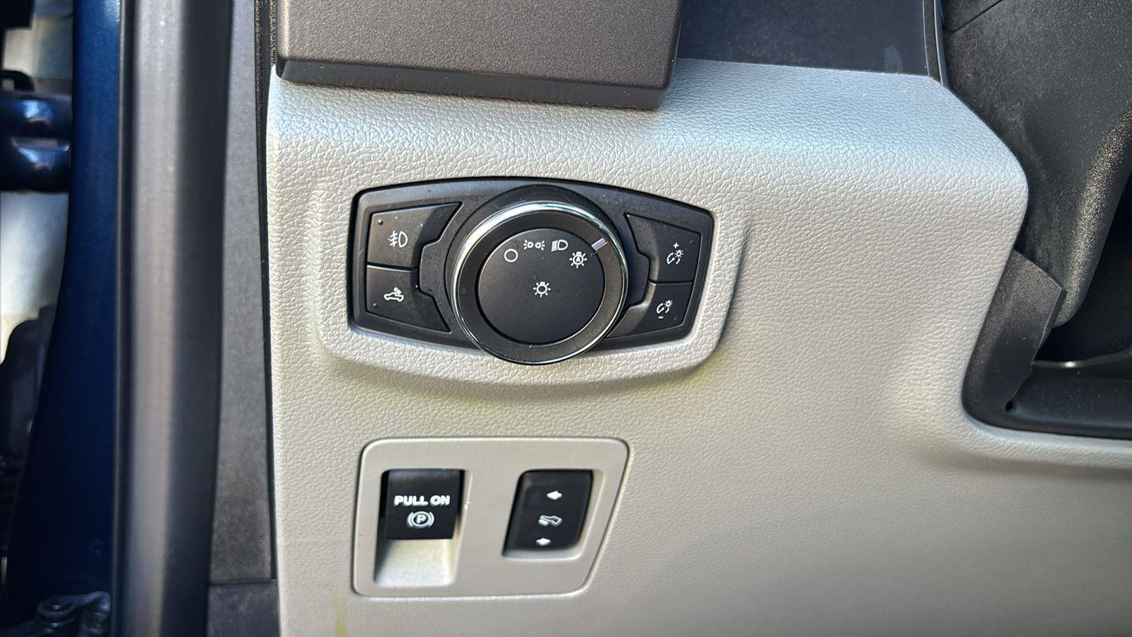 Used 2020 Ford F150 XLT w/ Equipment Group 302A Luxury image 24