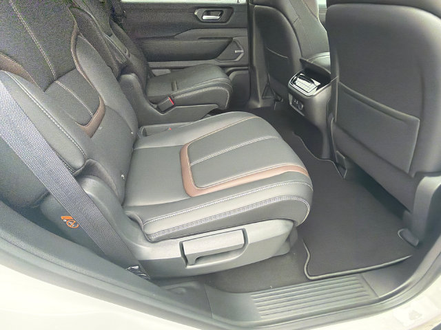 New 2026 Nissan Armada SL RWD image 15