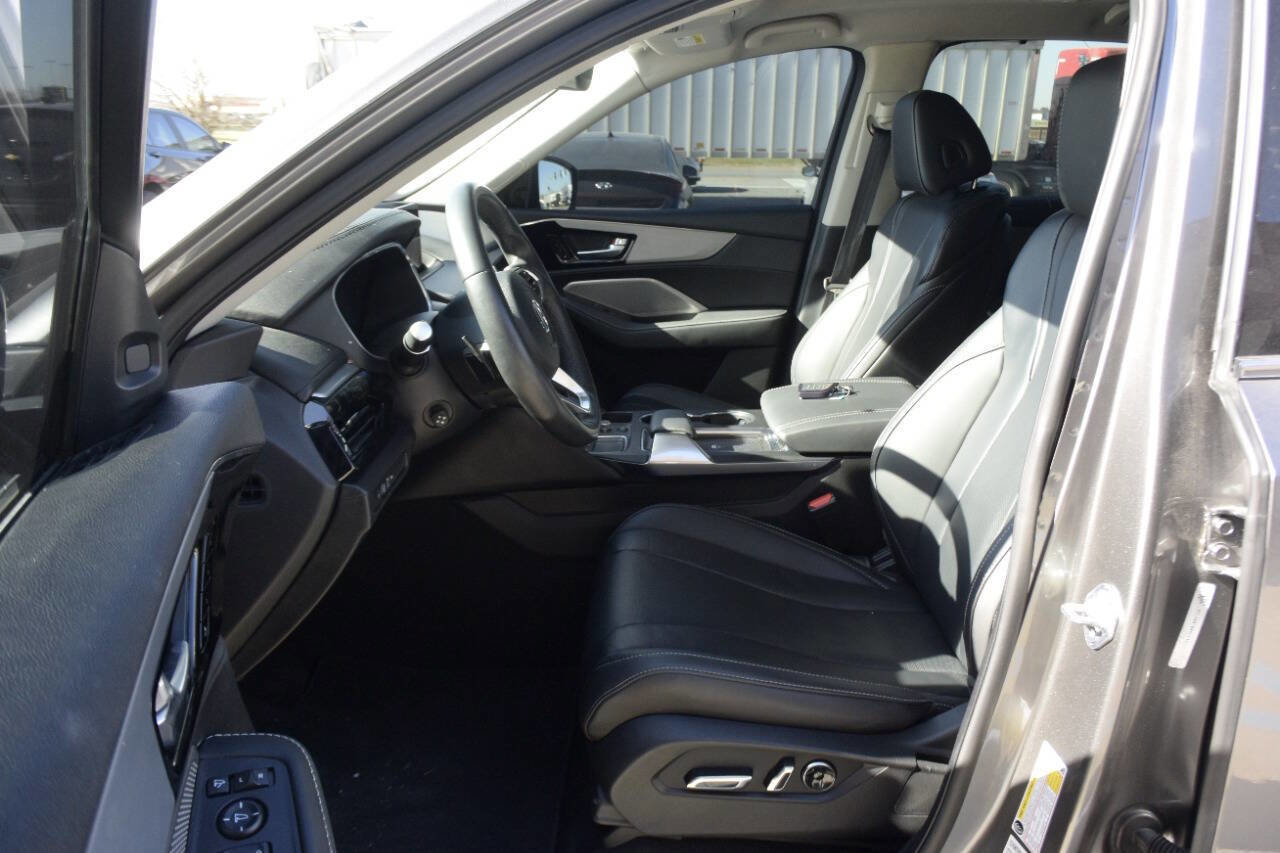 Used 2024 Acura MDX SH-AWD w/ Technology Package image 13