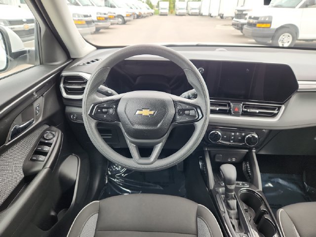 Used 2025 Chevrolet TrailBlazer LT AWD/4WD image 22