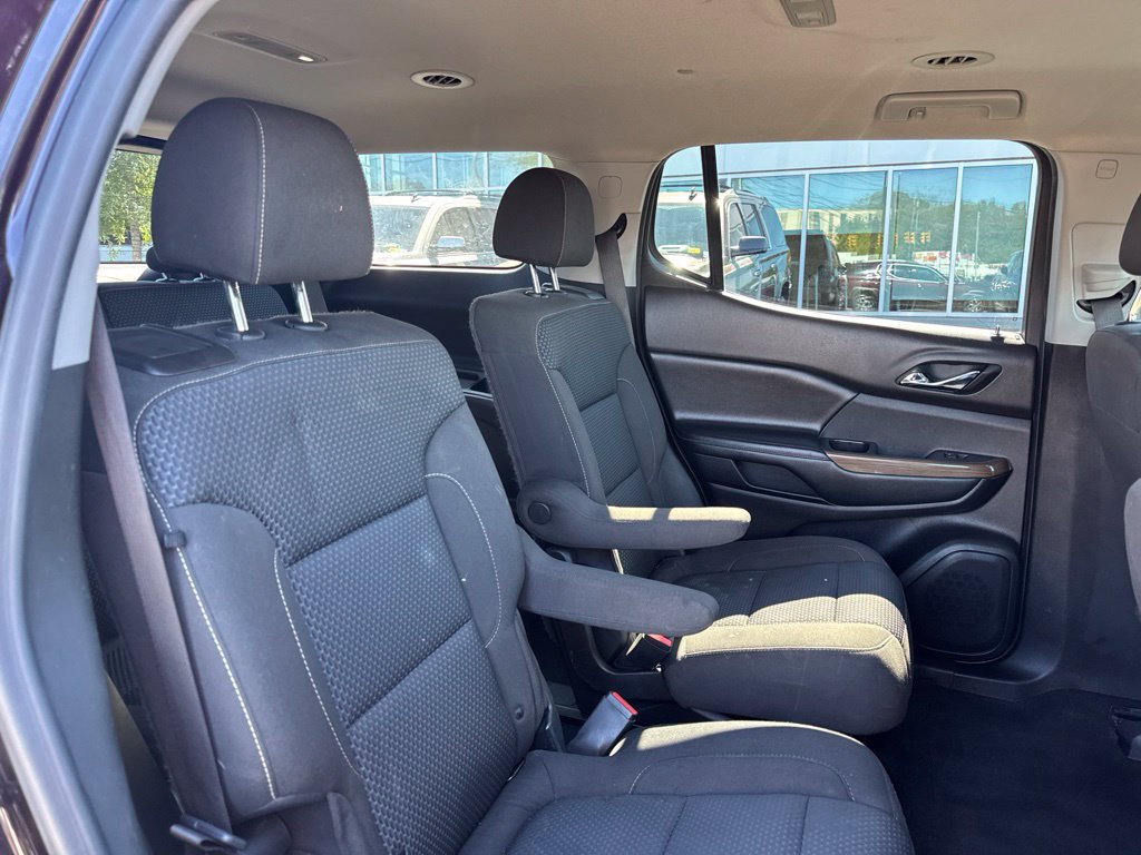 Used 2020 GMC Acadia SLE w/ Driver Convenience Package FWD image 24