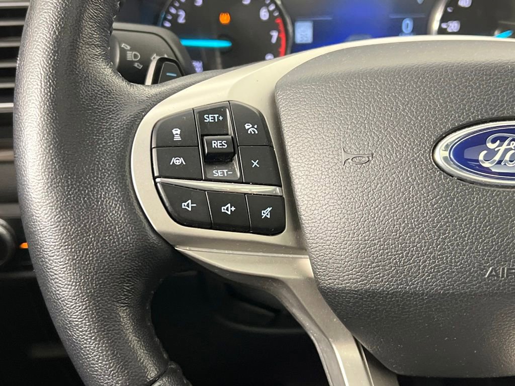 Used 2020 Ford Explorer Limited w/ Class III Trailer Tow Package image 8