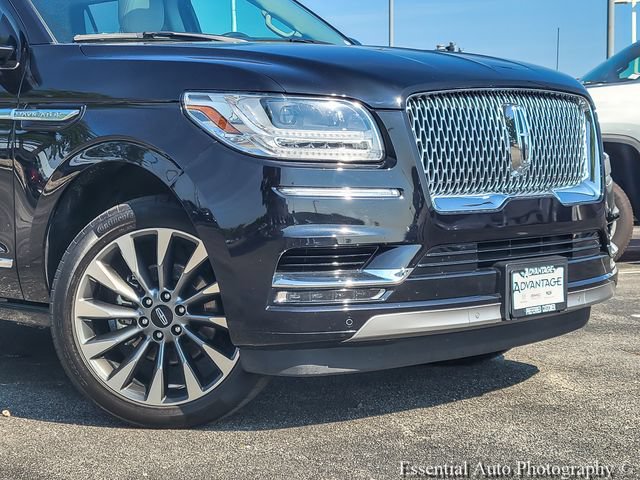 Used 2019 Lincoln Navigator Select AWD/4WD image 3