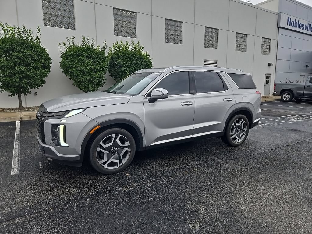 Certified 2024 Hyundai Palisade Limited AWD/4WD image 2