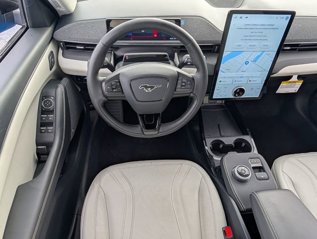 Used 2024 Ford Mustang Mach-E Premium image 11