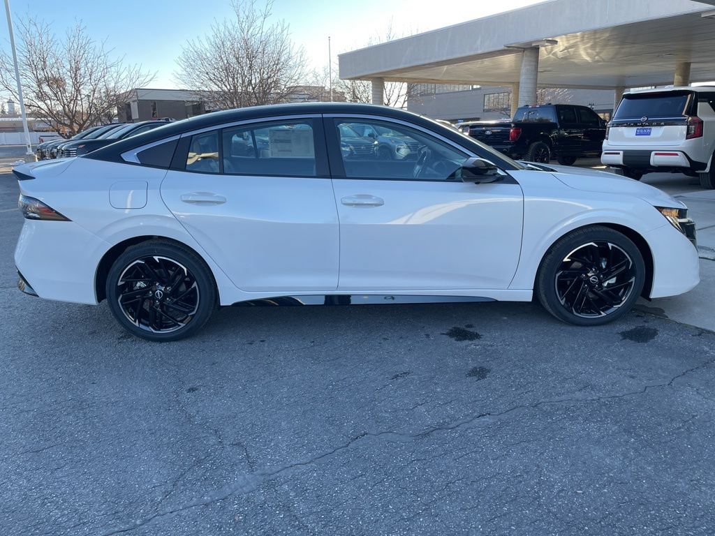 New 2026 Nissan Sentra SR w/ SR Premium Package FWD image 4