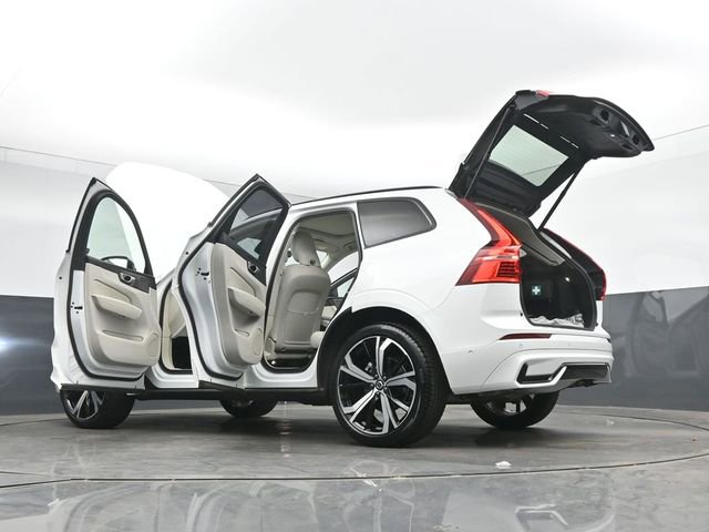 Used 2025 Volvo XC60 B5 Ultra w/ Protection Package Premier AWD/4WD image 58