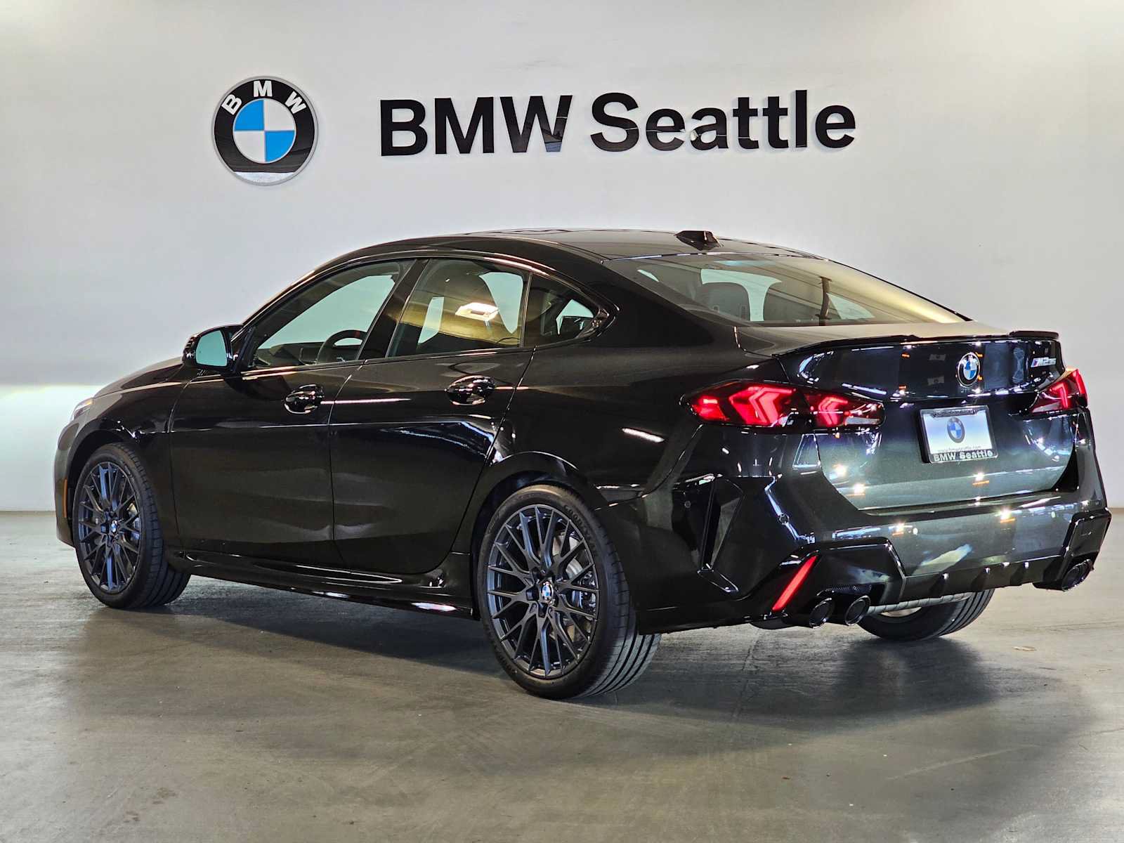 New 2026 BMW M235i xDrive w/ M Performance Package AWD/4WD image 4