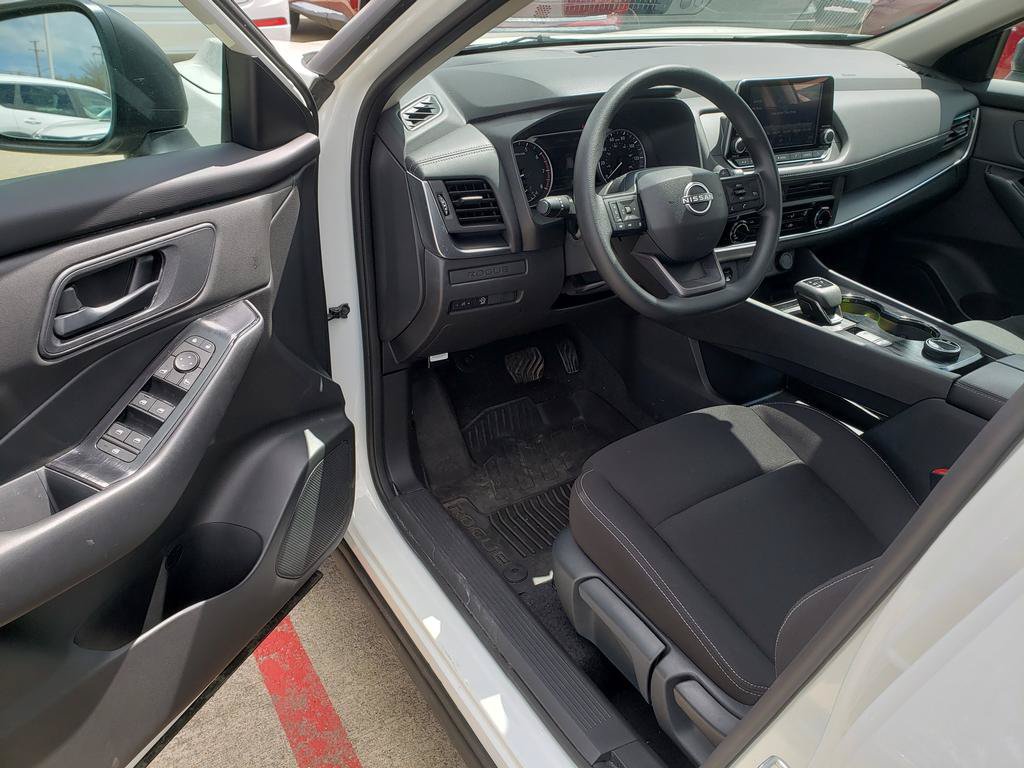Certified 2025 Nissan Rogue S AWD/4WD image 13