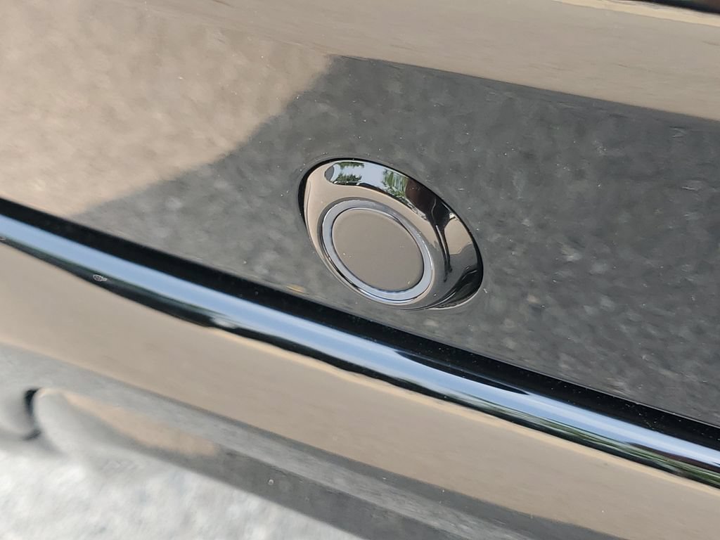 New 2026 Land Rover Discovery Sport Landmark AWD/4WD image 6