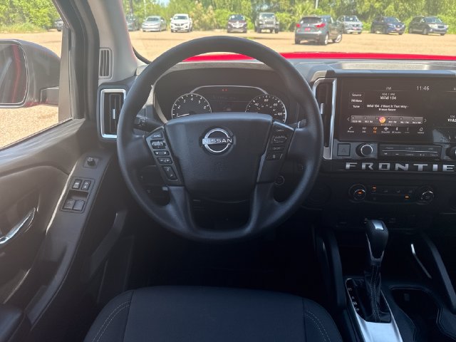 Certified 2025 Nissan Frontier SV RWD image 14