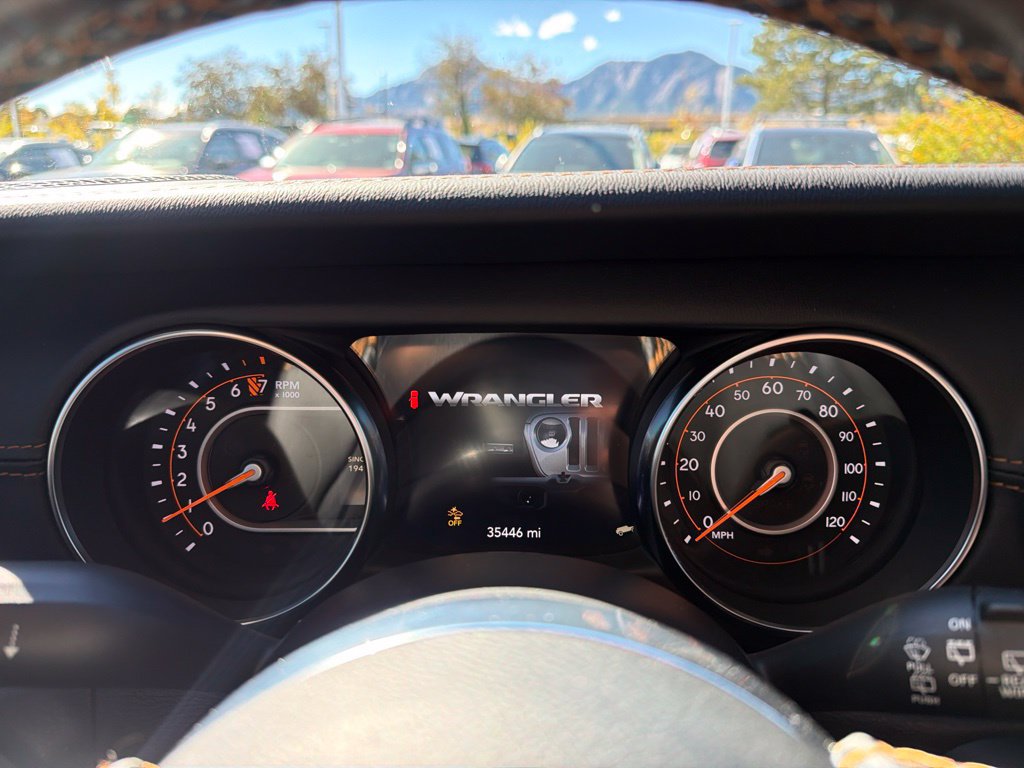 Used 2021 Jeep Wrangler Unlimited Sahara AWD/4WD image 28