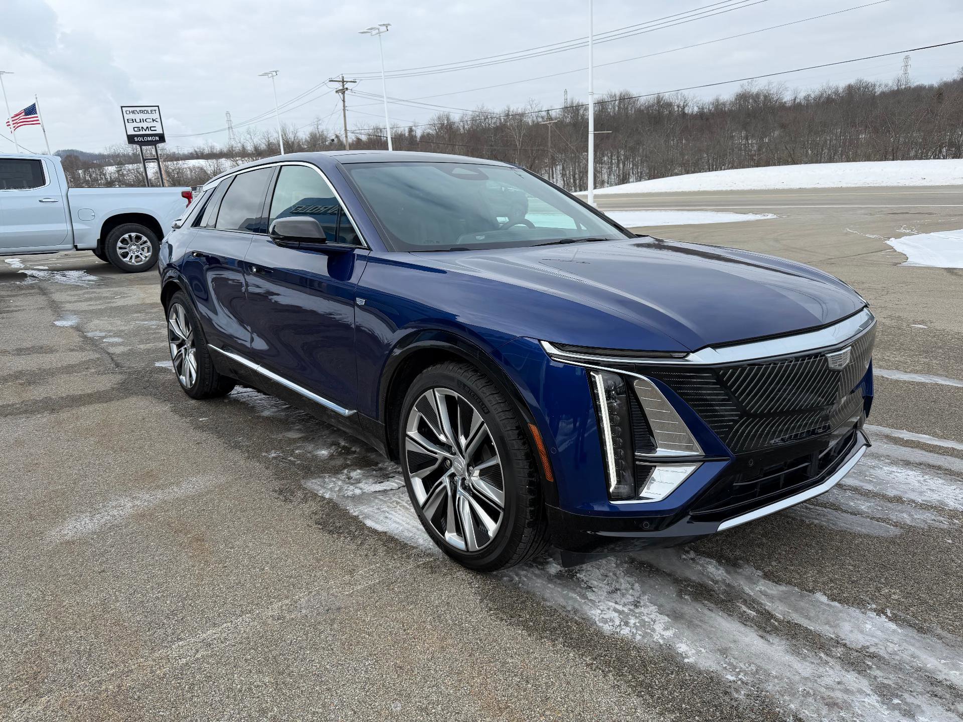 Used 2024 Cadillac Lyriq Luxury w/ LPO, Floor Liner Package image 7