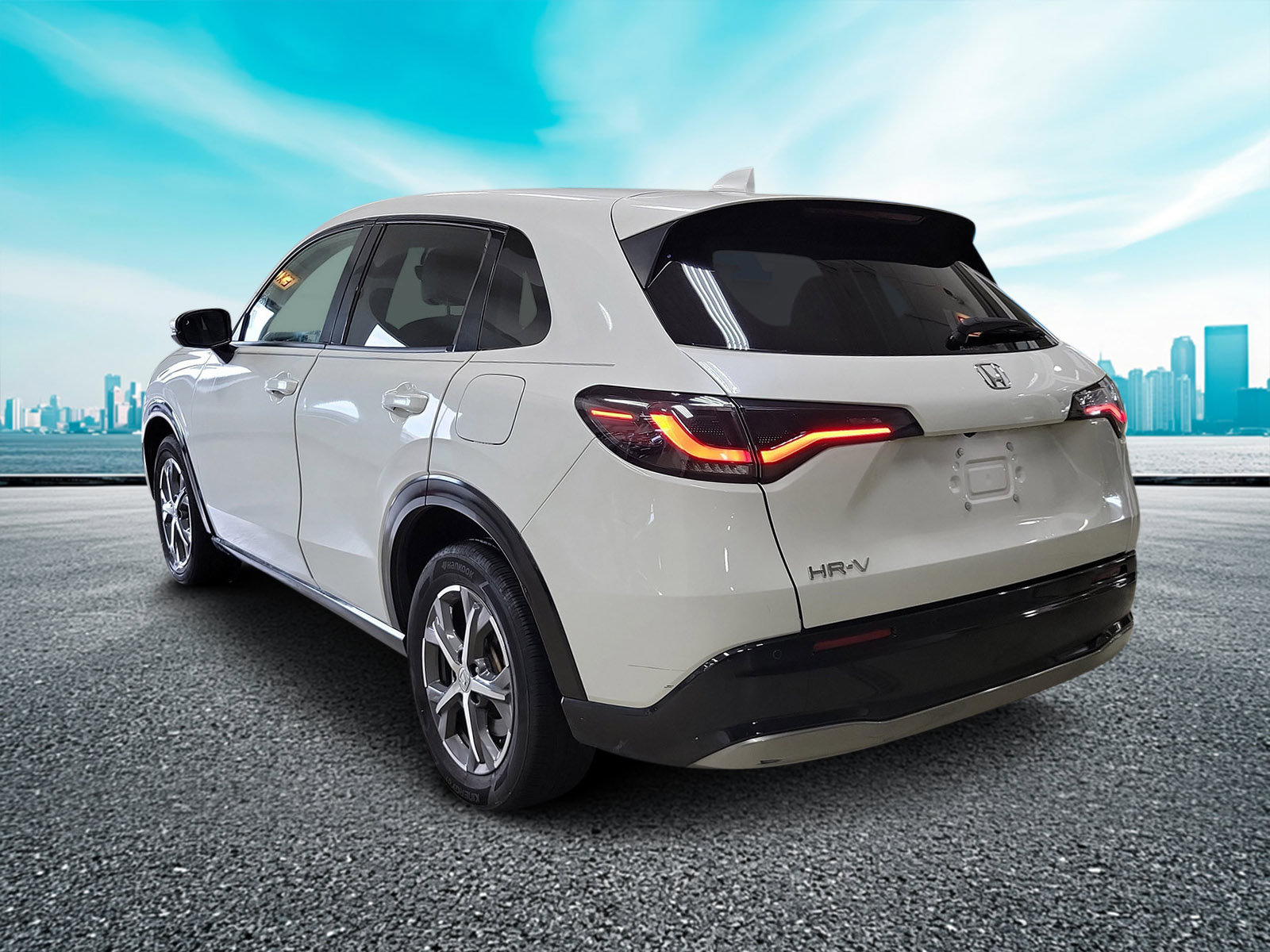 Used 2024 Honda HR-V EX-L image 3