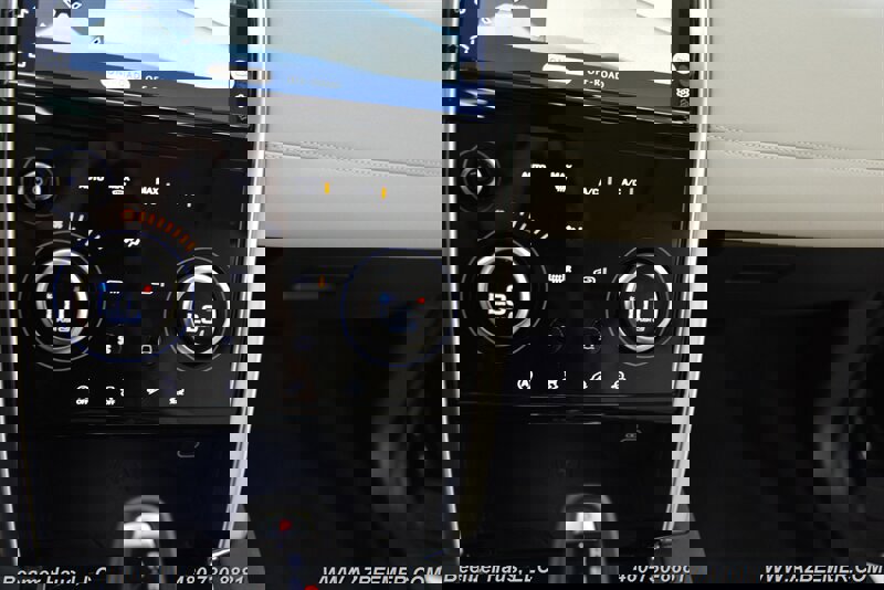 Used 2021 Land Rover Discovery Sport SE R-Dynamic image 33