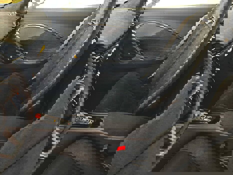 New 2025 McLaren Artura image 40