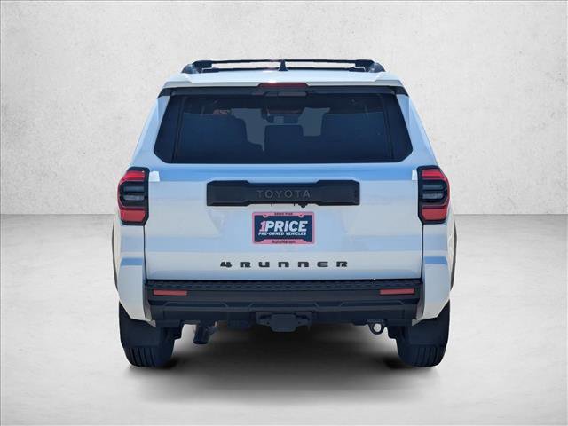 Used 2025 Toyota 4Runner SR5 AWD/4WD image 7