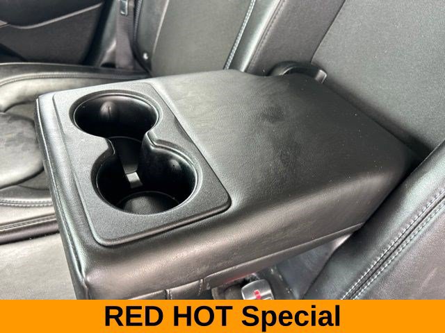 Used 2019 Jeep Cherokee Latitude Plus AWD/4WD image 39