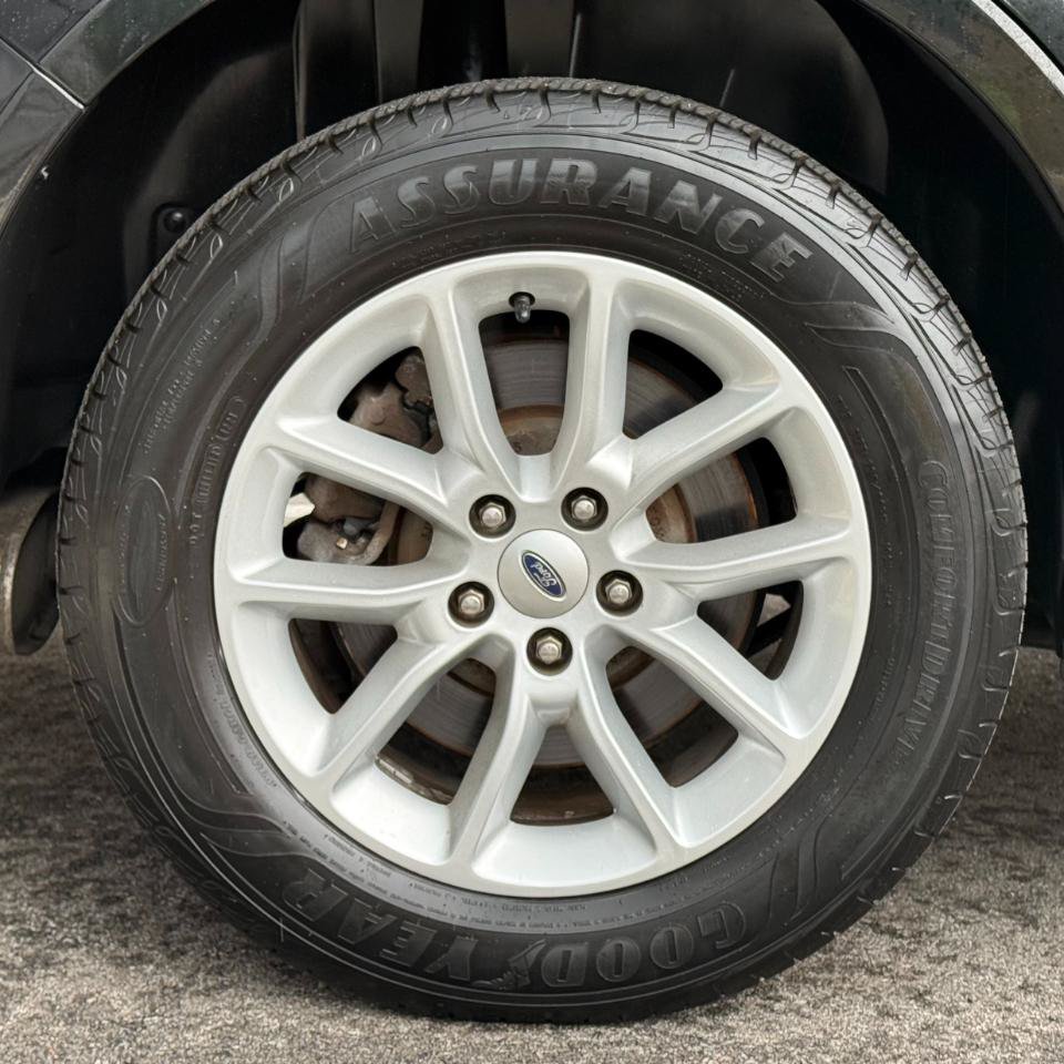 Used 2014 Ford Flex SE FWD image 19