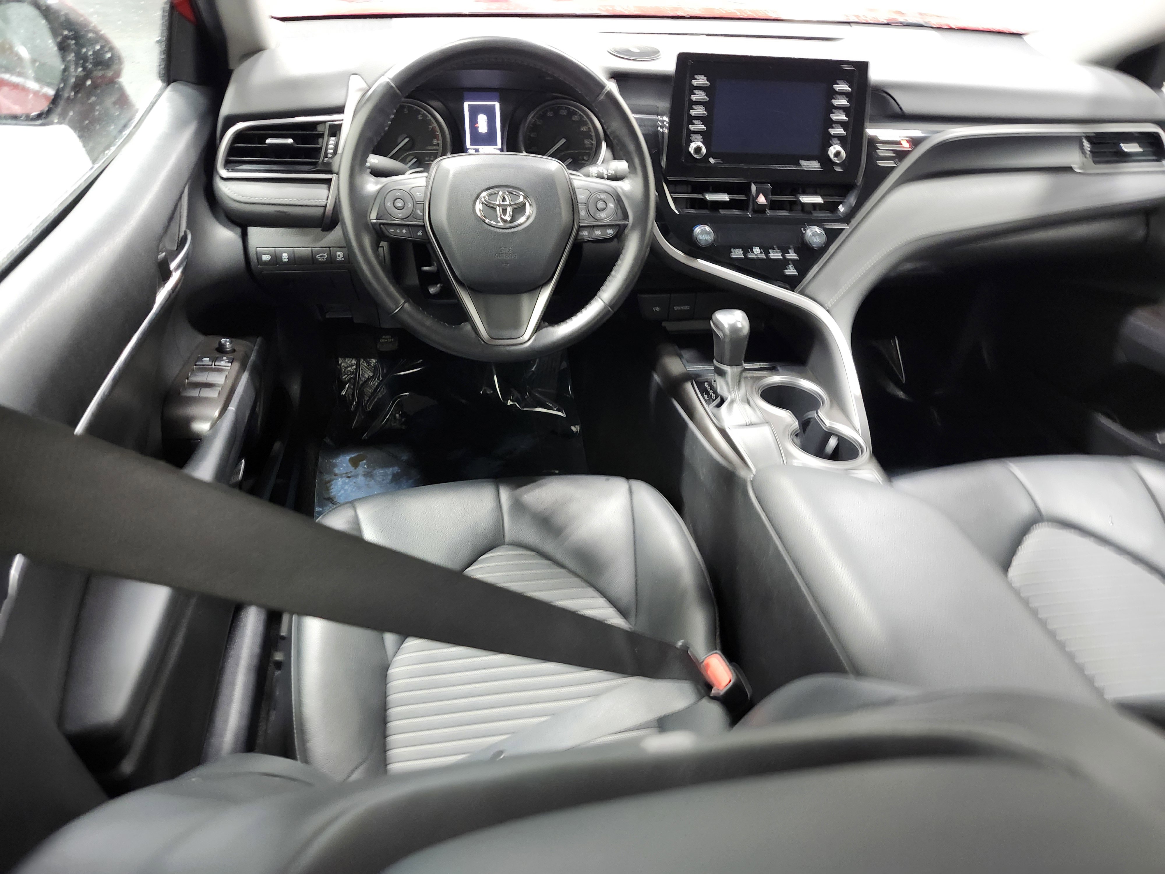 Used 2021 Toyota Camry SE image 18