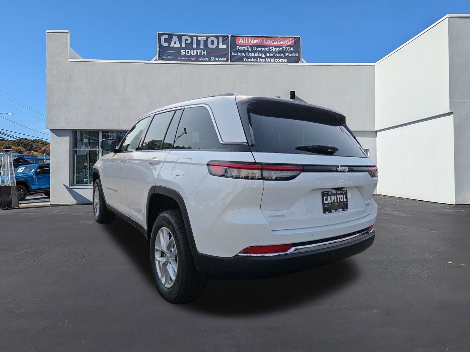 New 2025 Jeep Grand Cherokee Laredo X w/ Luxury Tech Group I image 6