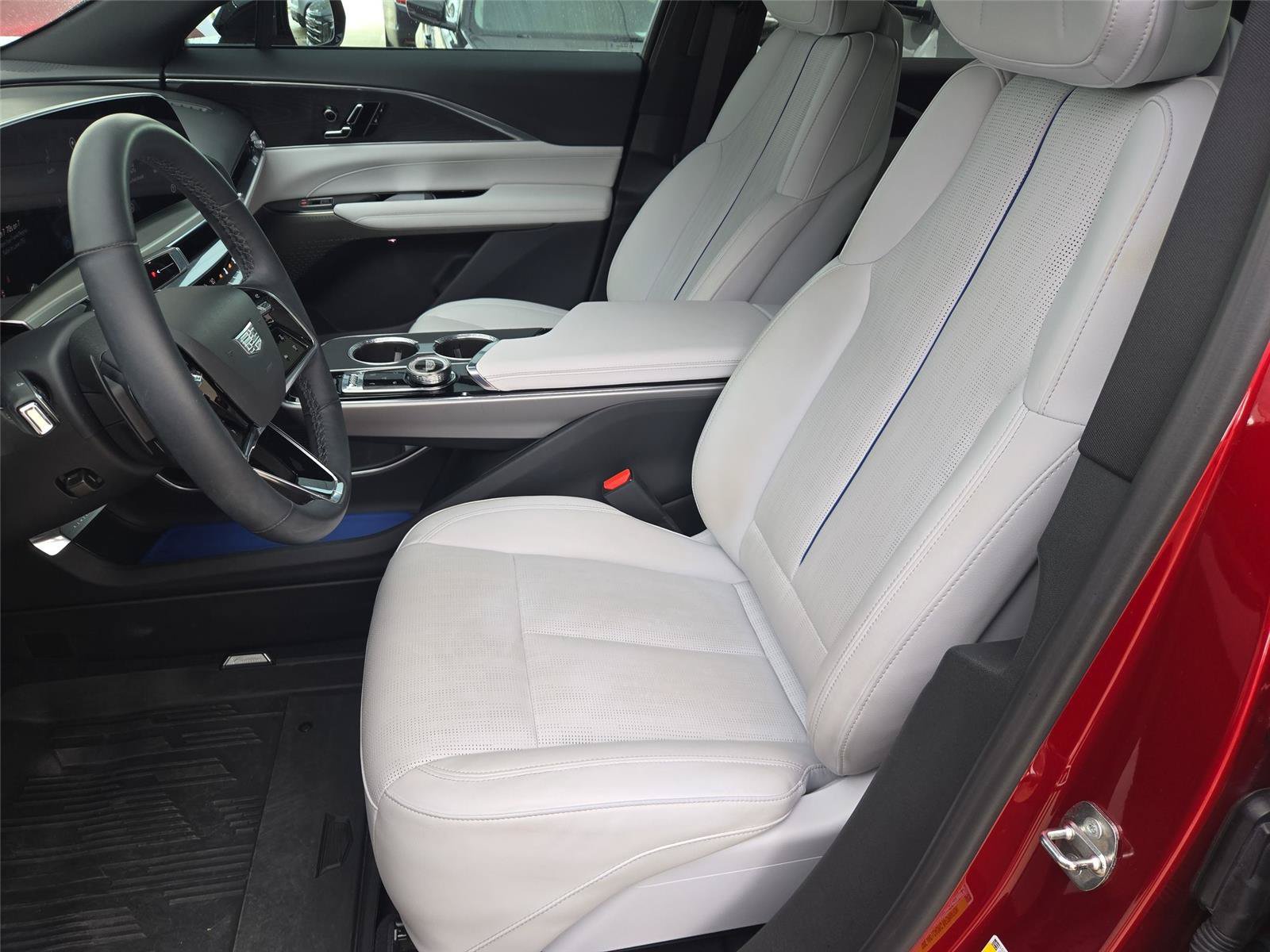 Certified 2024 Cadillac Lyriq Sport w/ LPO, Floor Liner Package RWD image 28