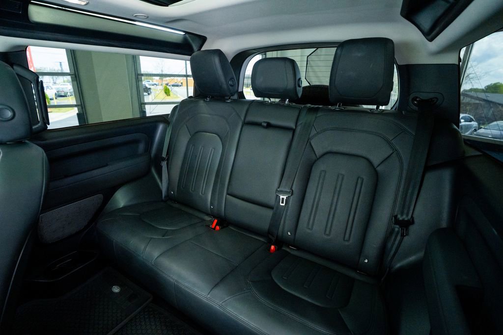 Used 2022 Land Rover Defender 90 S AWD/4WD image 47