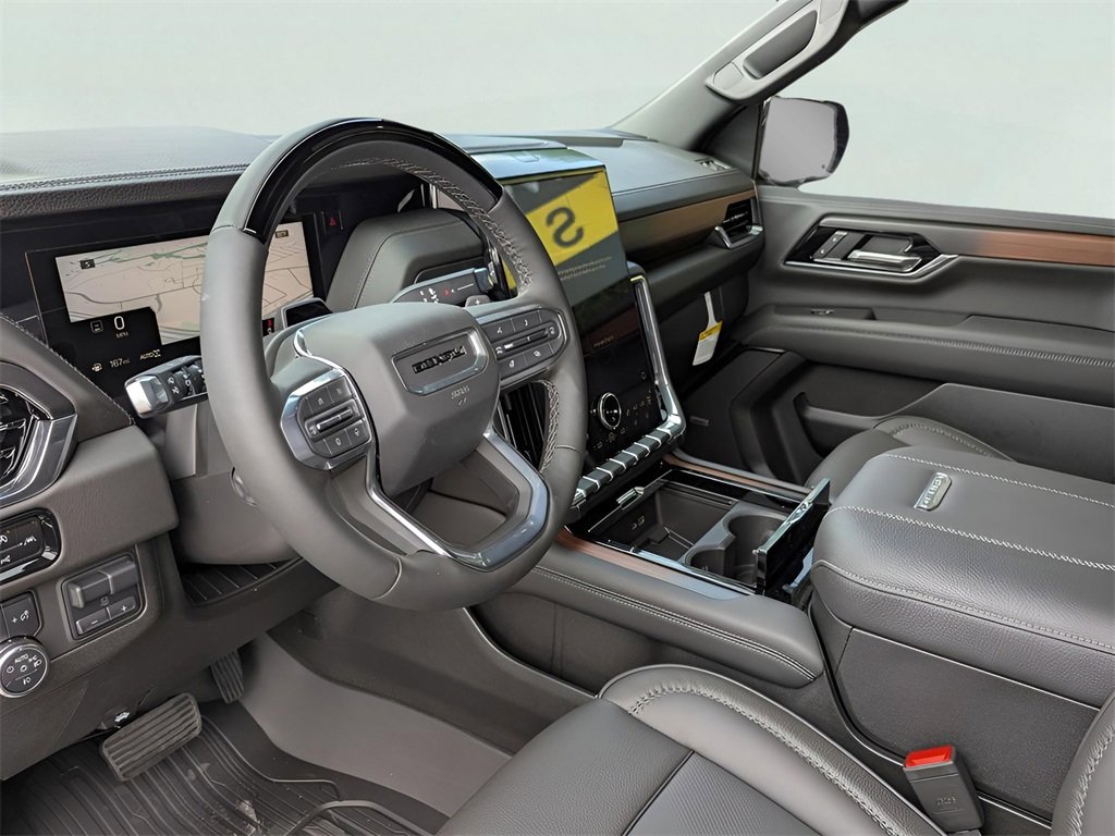 New 2025 GMC Yukon XL Denali w/ Denali Reserve Package image 4