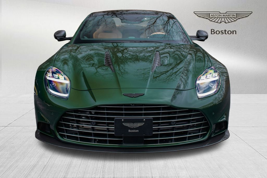 New 2025 Aston Martin Vanquish image 7