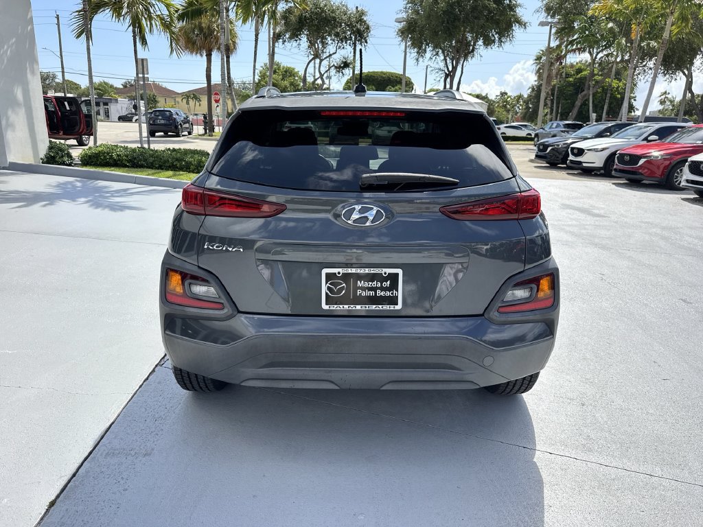 Used 2019 Hyundai Kona SEL FWD image 2
