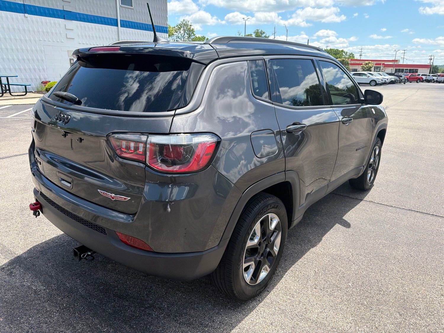 Used 2018 Jeep Compass Trailhawk w/ Leather Interior Group AWD/4WD image 5