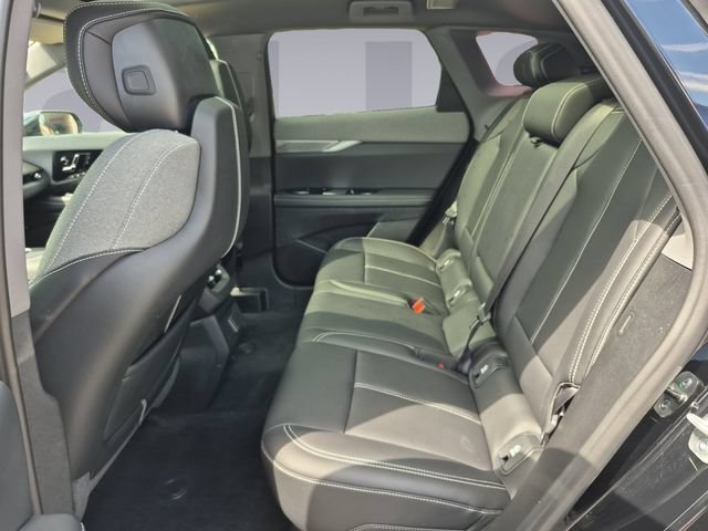 Used 2026 Cadillac Optiq Luxury 1 w/ LPO, Floor Liner Package RWD image 16