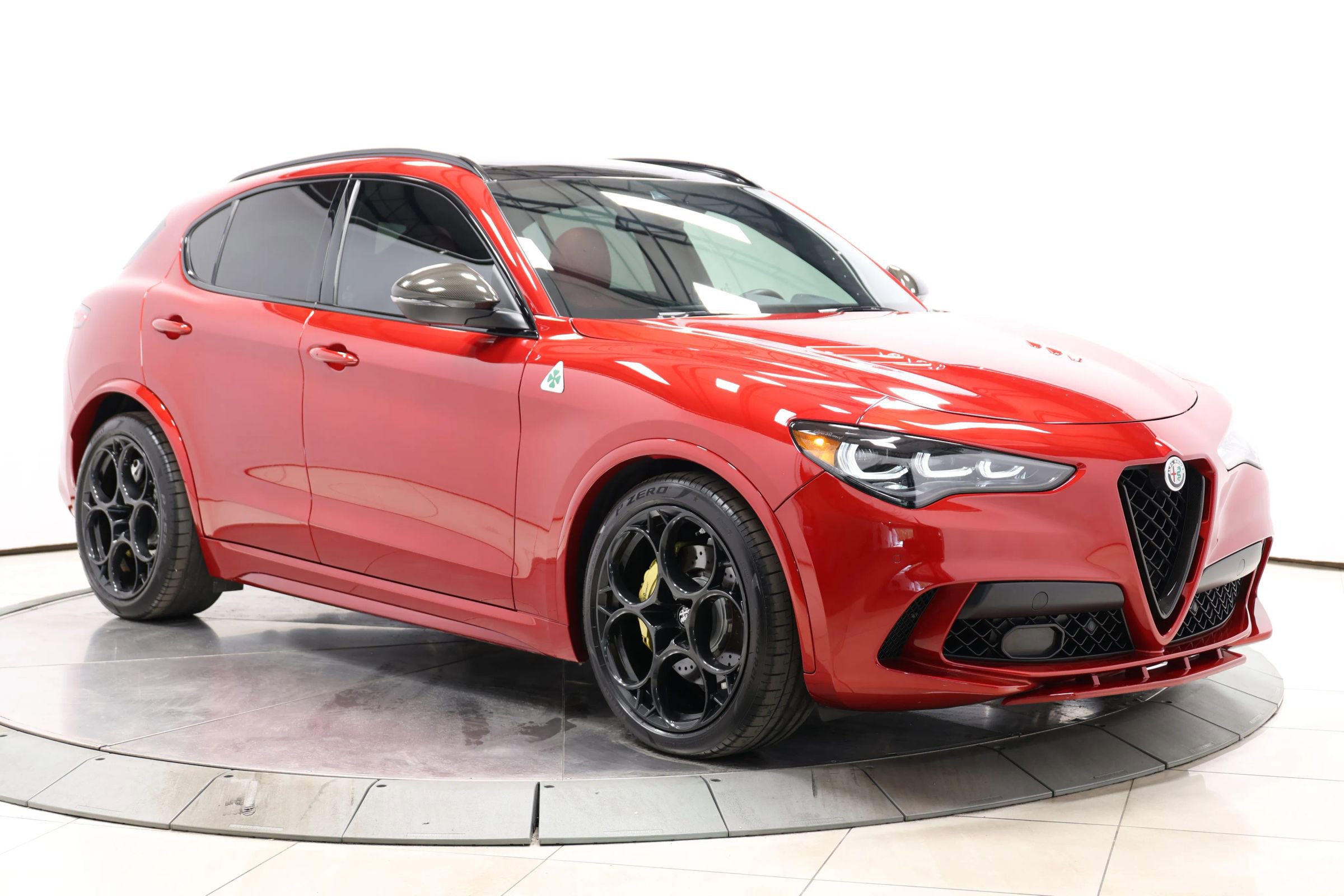 Used 2024 Alfa Romeo Stelvio Quadrifoglio image 89