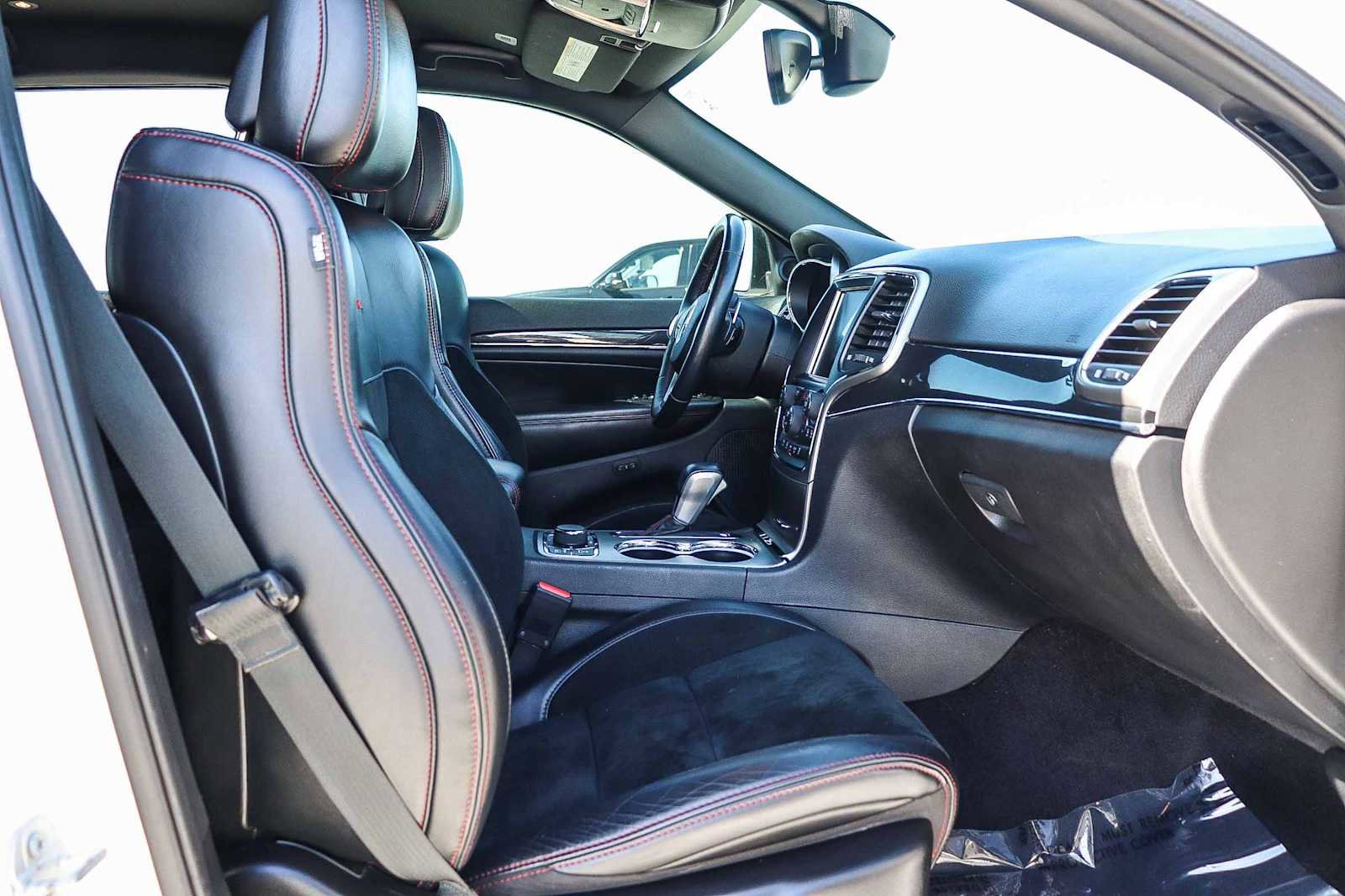 Used 2017 Jeep Grand Cherokee Trailhawk image 17