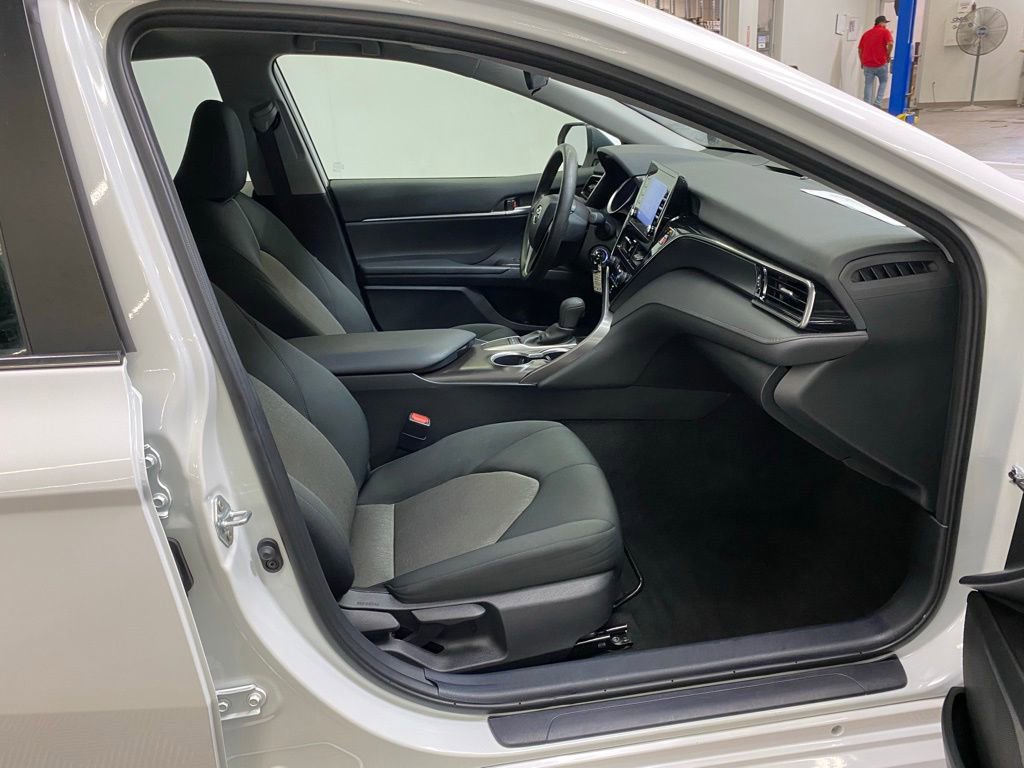 Used 2024 Toyota Camry LE image 42