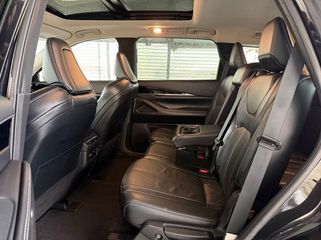 Used 2023 INFINITI QX60 Pure image 32