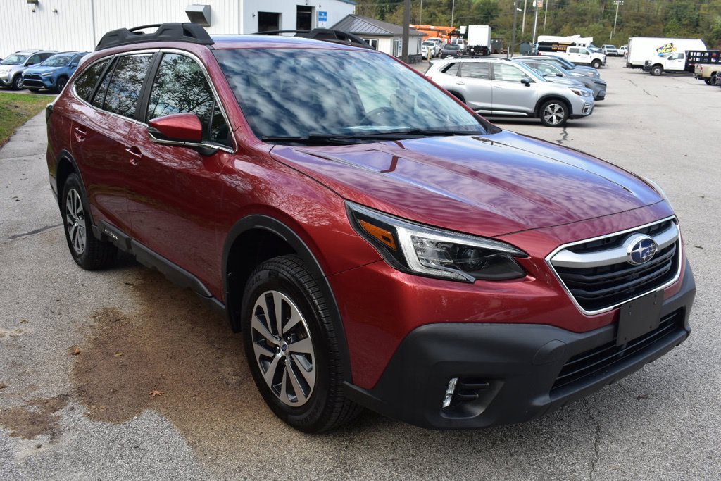Used 2020 Subaru Outback Premium w/ Popular Package #1 AWD/4WD image 3