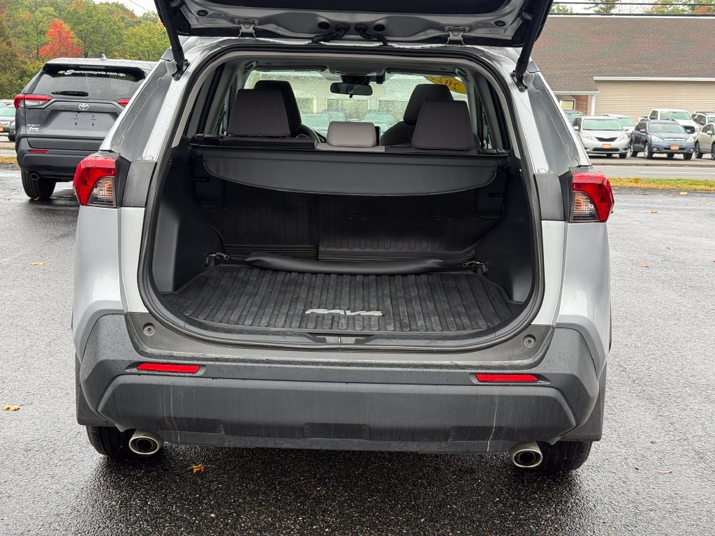 Certified 2025 Toyota RAV4 XLE w/ Convenience Package AWD/4WD image 5