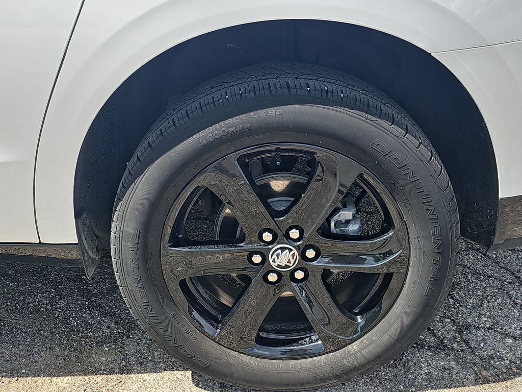 Certified 2024 Buick Enclave Essence w/ Sport Touring Edition FWD image 39