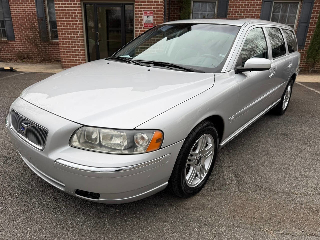 Used 2006 Volvo V70 2.5T