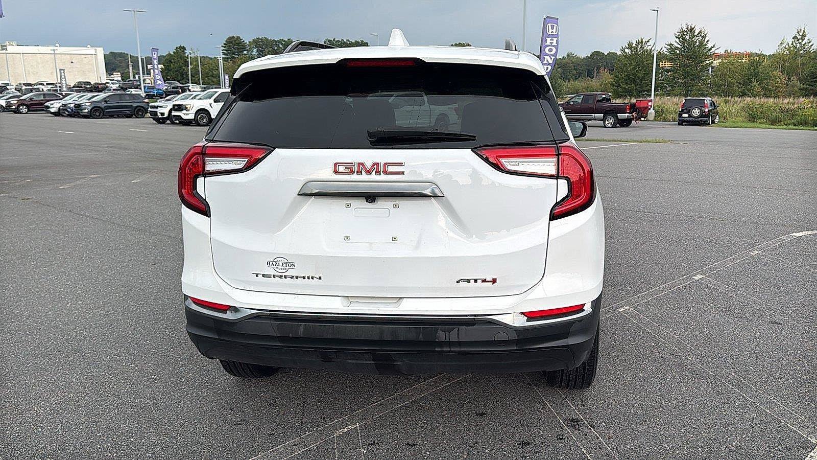 Used 2022 GMC Terrain AT4 AWD/4WD image 7