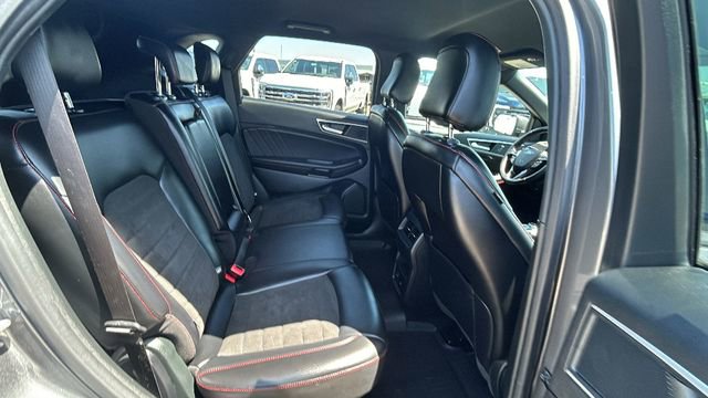Used 2022 Ford Edge ST-Line image 13