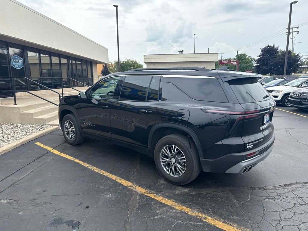 Used 2024 Chevrolet Traverse LT w/ LPO, Floor Liner Package AWD/4WD image 2
