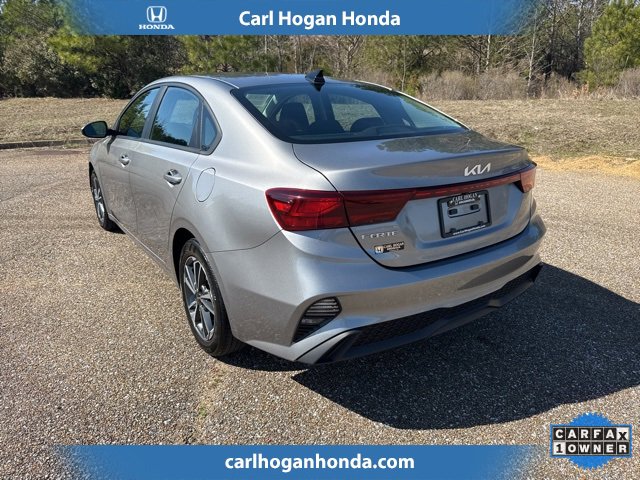 Used 2023 Kia Forte LXS image 4