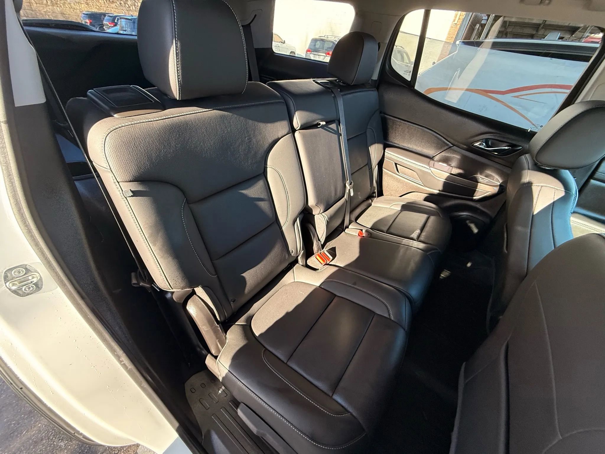 Used 2022 GMC Acadia SLT w/ LPO, Floor Liner Package image 72